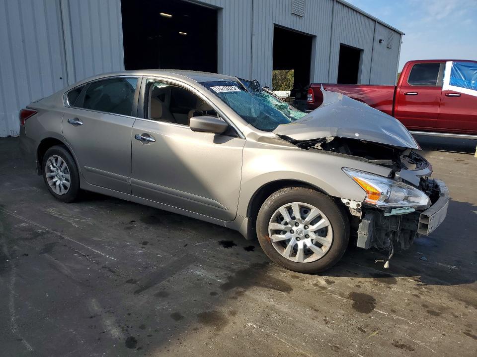 Photo 4 from auction – 2015 NISSAN ALTIMA with VIN 1N4AL3AP8FN363348