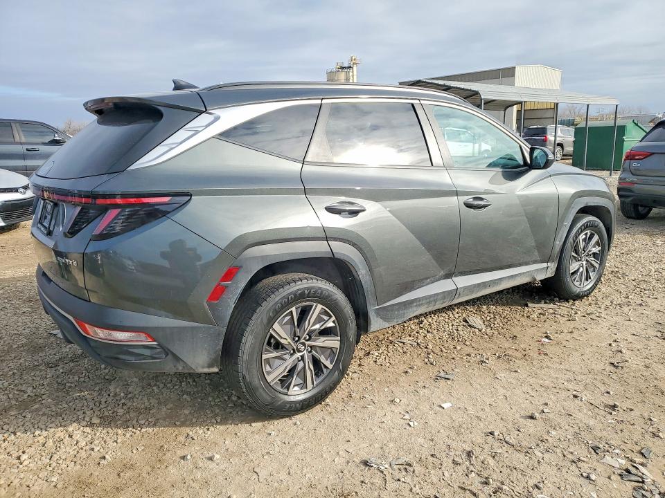 Photo 3 from auction – 2022 HYUNDAI TUCSON BLU with VIN KM8JBCA17NU037467