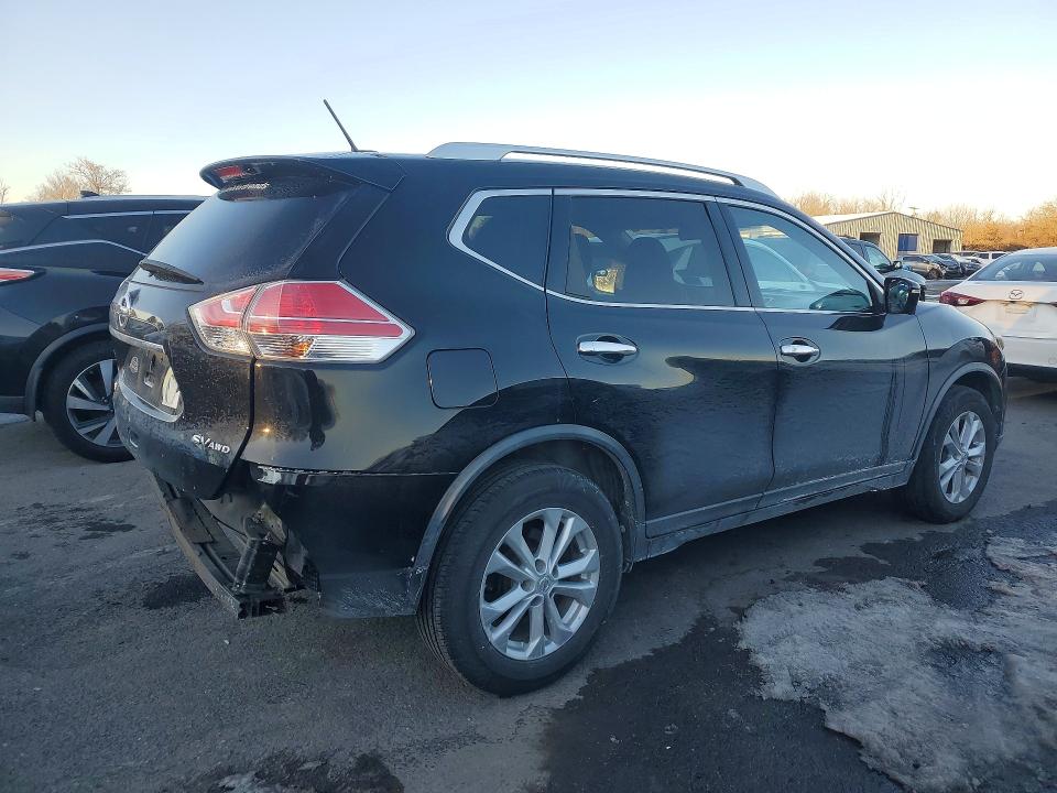 Photo 3 from auction – 2015 NISSAN ROGUE S with VIN KNMAT2MVXFP584937