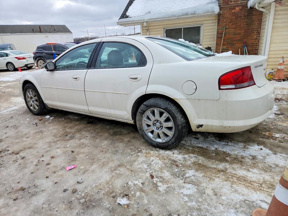Photo 2 from auction – 2005 CHRYSLER SEBRING with VIN 1C3EL46X55N663104