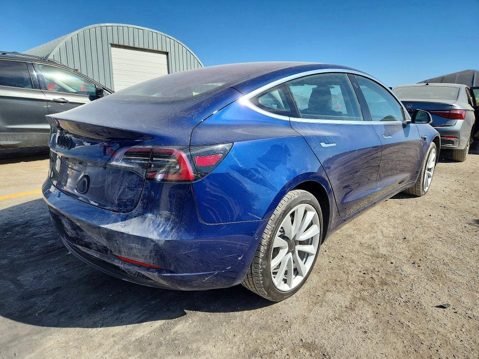 Photo 3 from auction – 2018 TESLA MODEL 3 with VIN 5YJ3E1EA6JF018253