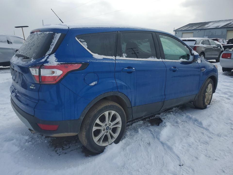 Photo 3 from auction – 2017 FORD ESCAPE with VIN 1FMCU9GD2HUD09466