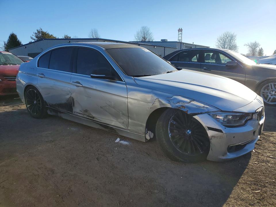 Photo 4 from auction – 2015 BMW 335 XI with VIN WBA3B9C53FF589292