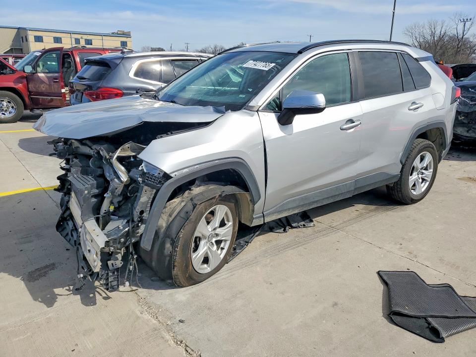 TOYOTA RAV4 2021 with VIN 2T3W1RFV9MW117480 - Photo from auction