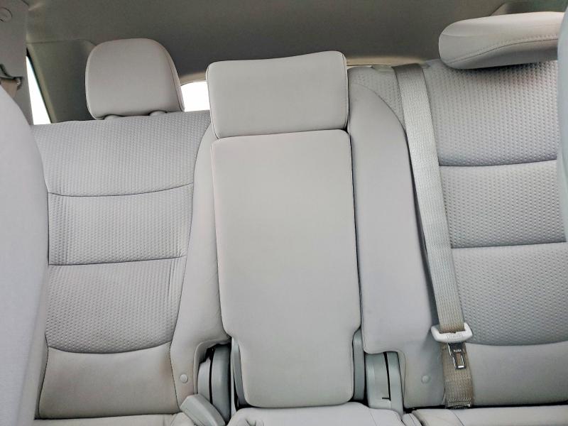 Photo 10 from auction – 2011 KIA SORENTO BA with VIN 5XYKTDA28BG062928