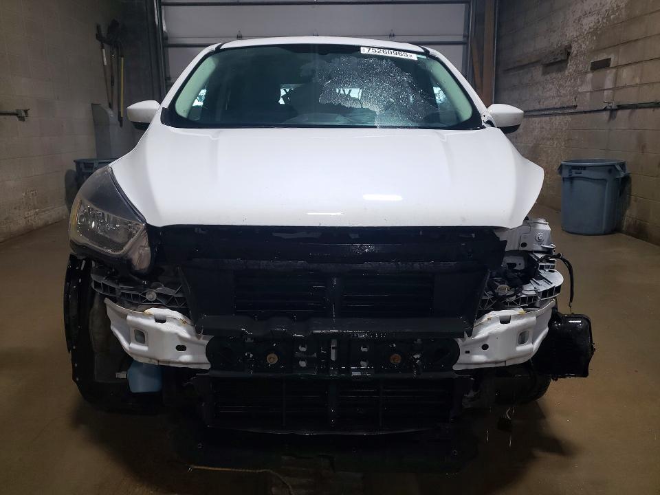 Photo 5 from auction – 2019 FORD ESCAPE SE with VIN 1FMCU9GD5KUA27507