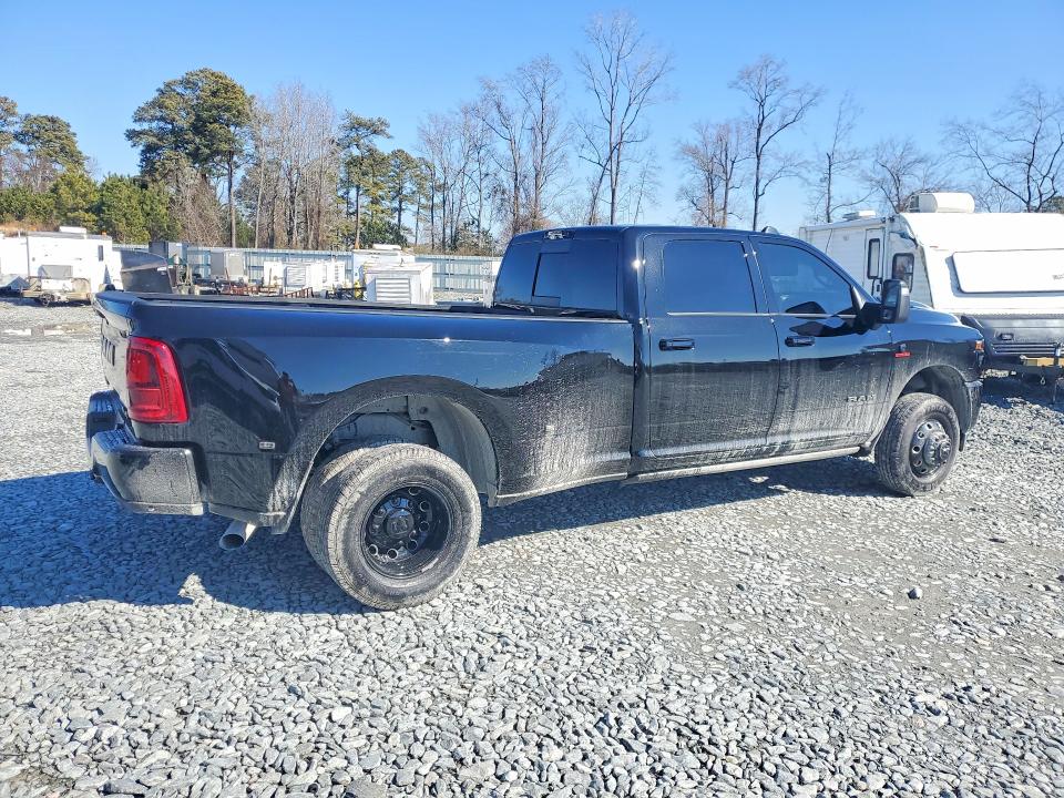 Photo 3 from auction – 2025 RAM 3500 with VIN 3C63RRJL5SG565141