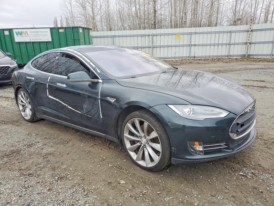Photo 4 from auction – 2013 TESLA MODEL S with VIN 5YJSA1DN5DFP06017