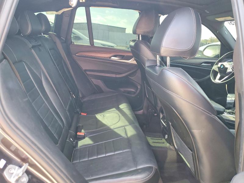 Photo 10 from auction – 2019 BMW X3 SDRIVE3 with VIN 5UXTR7C54KLE93591
