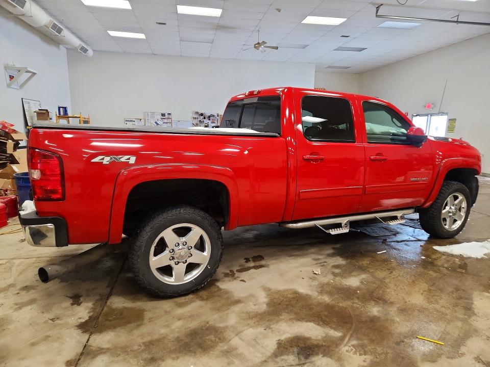 Photo 3 from auction – 2014 CHEVROLET SILVERADO with VIN 1GC1KYE85EF162271