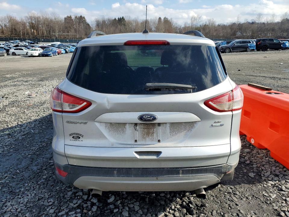 Photo 6 from auction – 2016 FORD ESCAPE with VIN 1FMCU9G90GUB79021