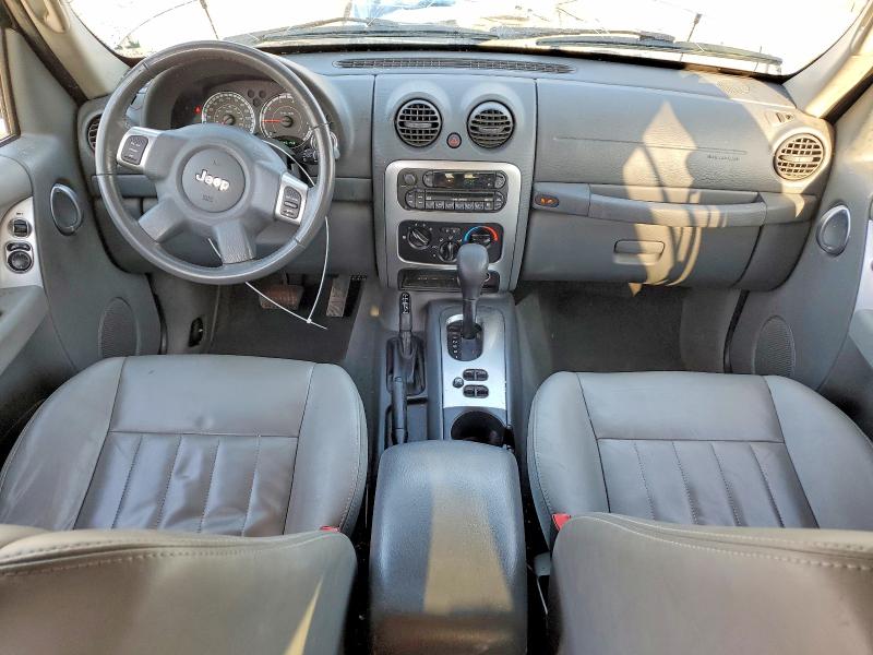 Photo 8 from auction – 2005 JEEP LIBERTY with VIN 1J4GL58K85W658074