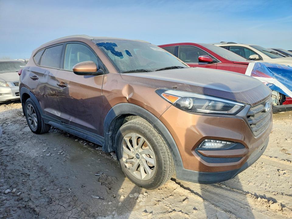 Photo 4 from auction – 2016 HYUNDAI TUCSON LIM with VIN KM8J33A46GU101508
