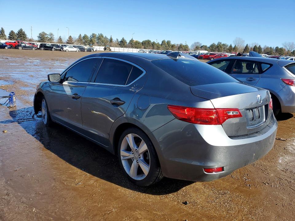 Photo 2 from auction – 2013 ACURA ILX with VIN 19VDE1F79DE006611