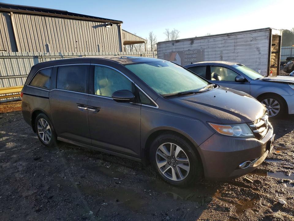 Photo 4 from auction – 2016 HONDA ODYSSEY with VIN 5FNRL5H90GB164276