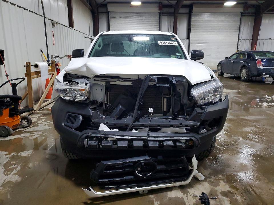 Photo 5 from auction – 2022 TOYOTA TACOMA with VIN 3TYRX5GN2NT055253