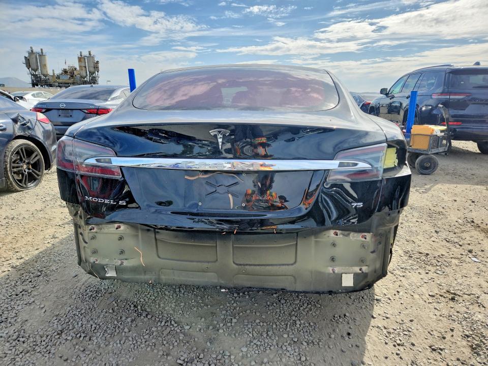 Photo 6 from auction – 2017 TESLA MODEL S with VIN 5YJSA1E19HF215807