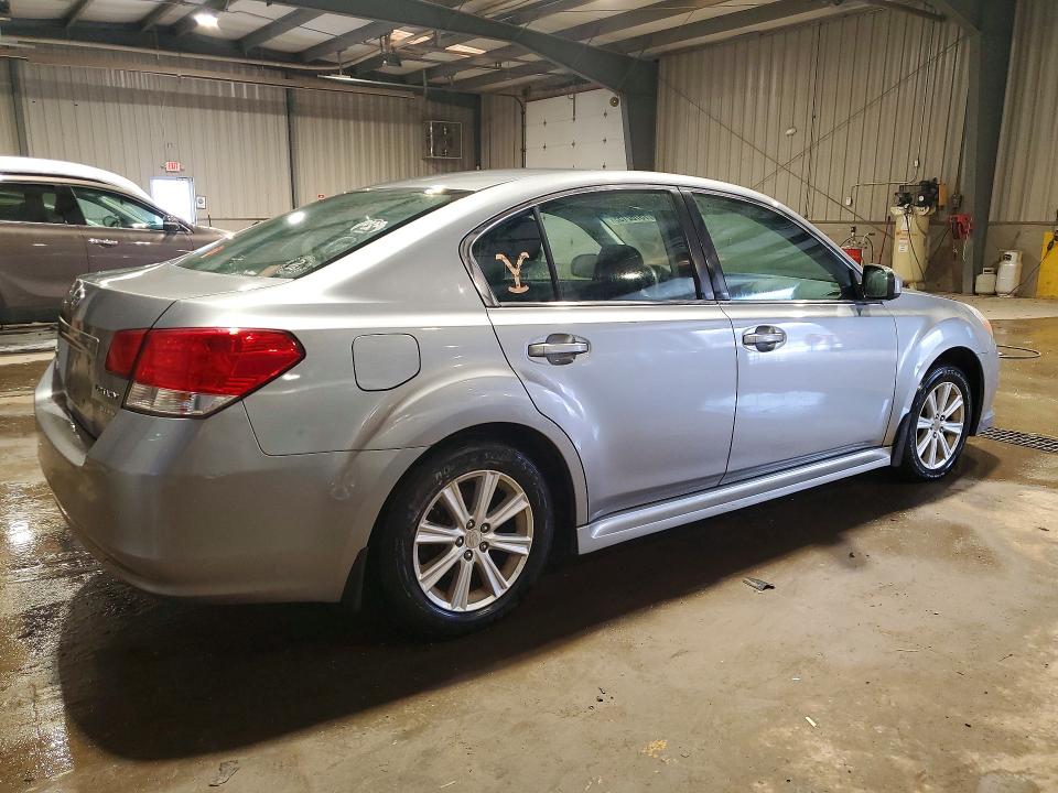 Photo 3 from auction – 2011 SUBARU LEGACY 2.5 with VIN 4S3BMBC68B3255716