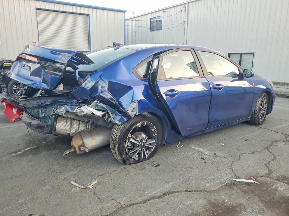 Photo 3 from auction – 2022 KIA FORTE with VIN 3KPF24AD3NE496150