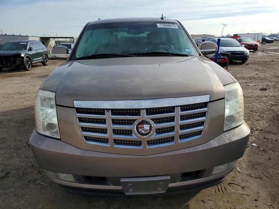 Photo 5 from auction – 2007 CADILLAC ESCALADE L with VIN 1GYFK63877R327861