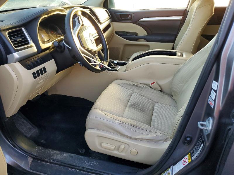 Photo 7 from auction – 2015 TOYOTA HIGHLANDER with VIN 5TDZKRFHXFS042636