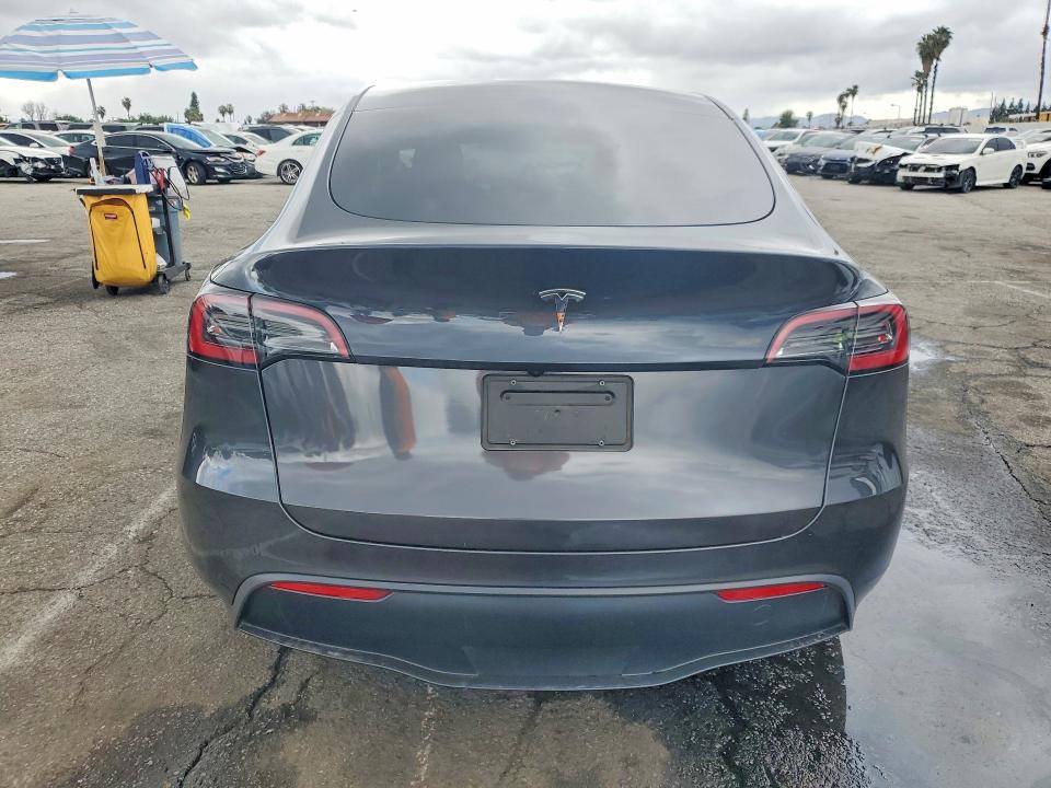 Photo 6 from auction – 2024 TESLA MODEL Y with VIN 7SAYGDEDXRF057342