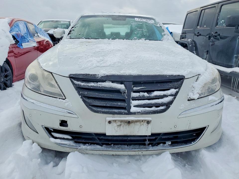 Photo 5 from auction – 2013 HYUNDAI GENESIS 3. with VIN KMHGC4DD0DU220582