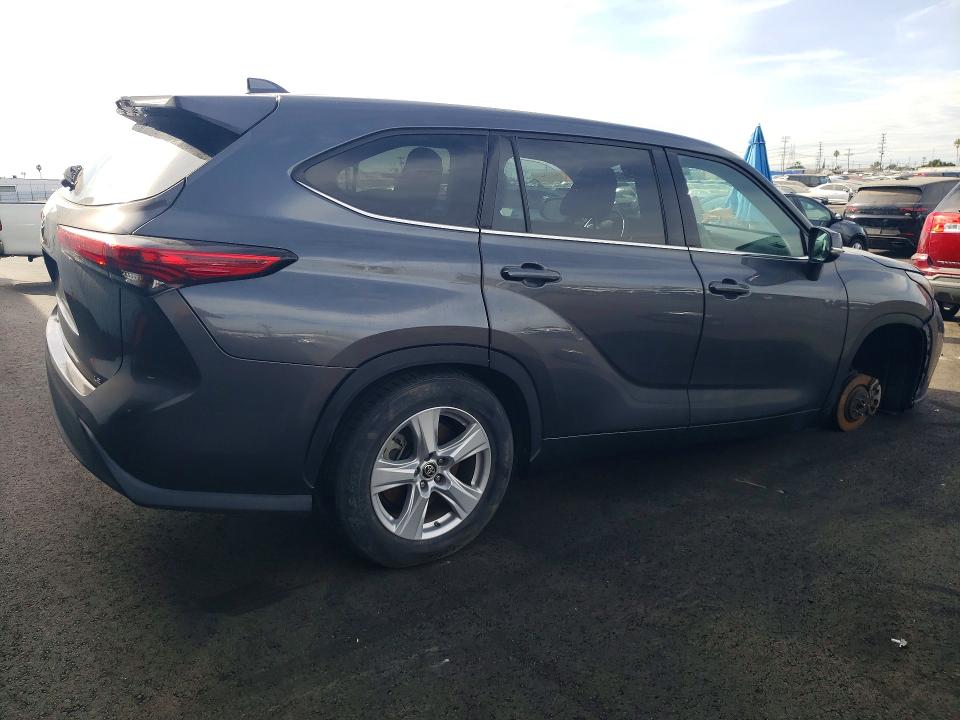 Photo 3 from auction – 2020 TOYOTA HIGHLANDER with VIN 5TDZZRAH7LS006059