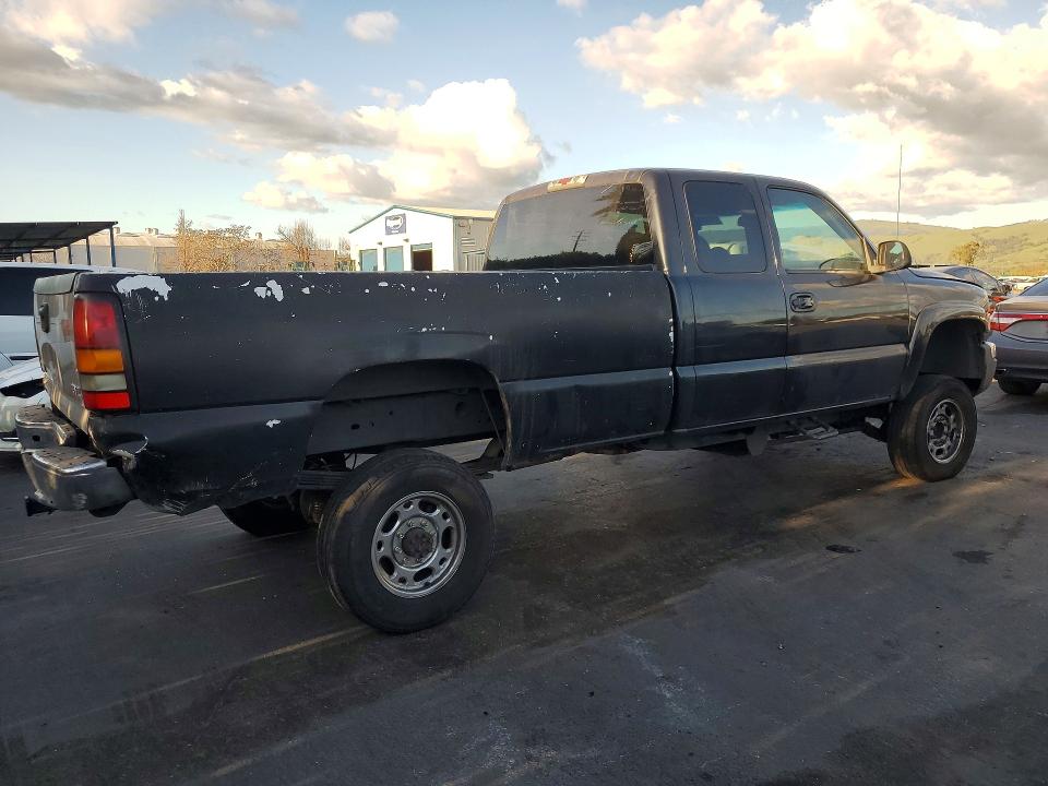 Photo 3 from auction – 2001 CHEVROLET SILVERADO with VIN 1GCHK29G61E290693