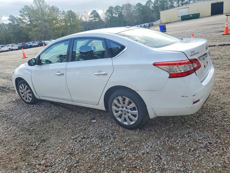 Photo 2 from auction – 2015 NISSAN SENTRA with VIN 3N1AB7AP8FY329033