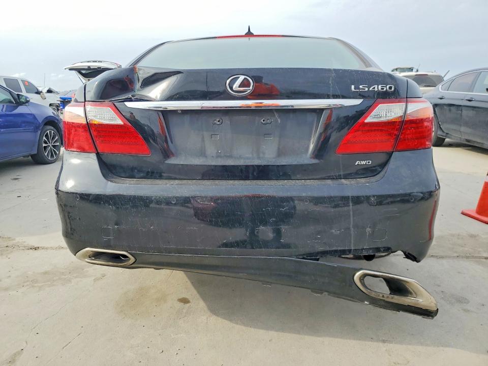 Photo 6 from auction – 2011 LEXUS LS 460 with VIN JTHCL5EF2B5010726