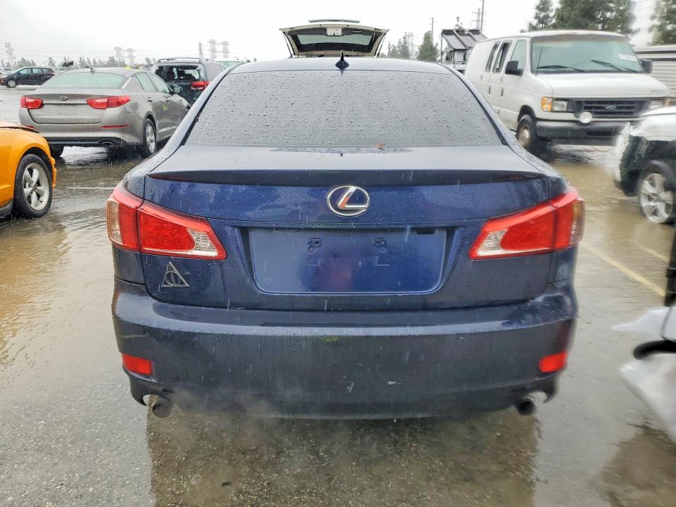 Photo 6 from auction – 2011 LEXUS IS with VIN JTHBF5C23B5142235