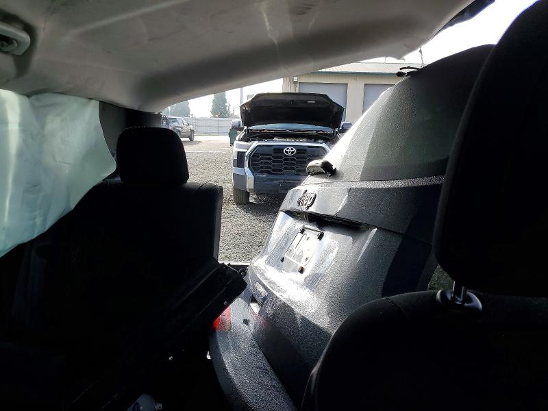 Photo 10 from auction – 2023 JEEP RENEGADE with VIN ZACNJDE1XPPP31399