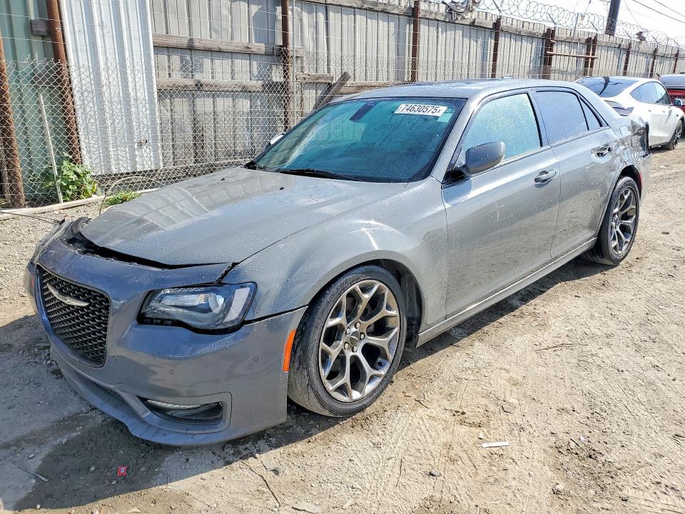 CHRYSLER 300 2017 with VIN 2C3CCABT5HH506548 - Photo from auction