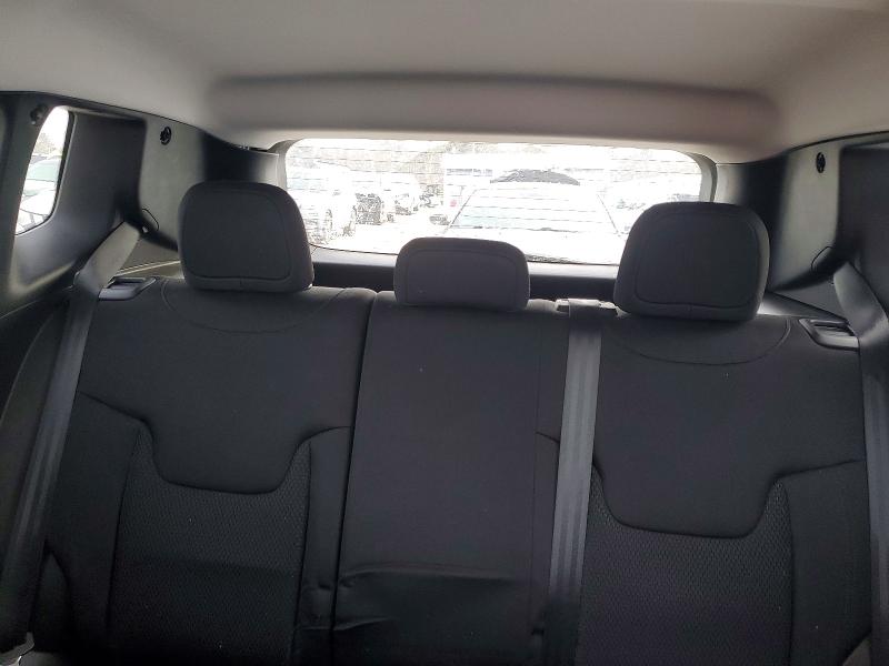 Photo 10 from auction – 2018 JEEP RENEGADE with VIN ZACCJBBB9JPJ13152