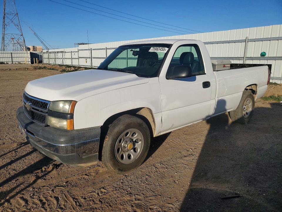 CHEVROLET SILVERADO 2007 with VIN 1GCEC14V17E137700 - Photo from auction