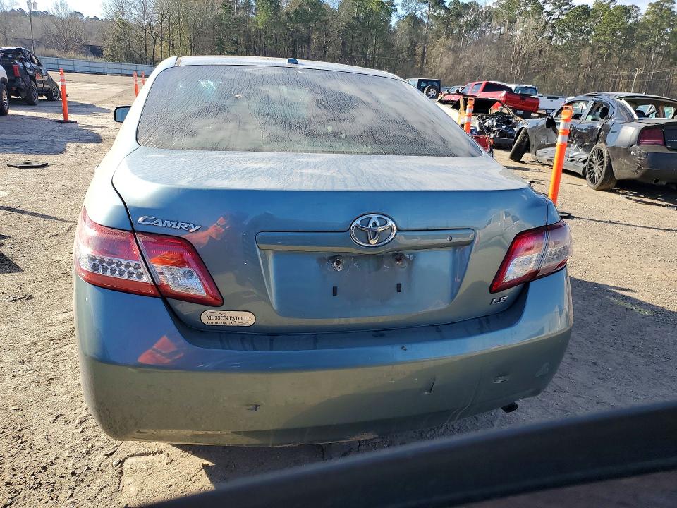 Photo 6 from auction – 2011 TOYOTA CAMRY with VIN 4T1BF3EK1BU714522