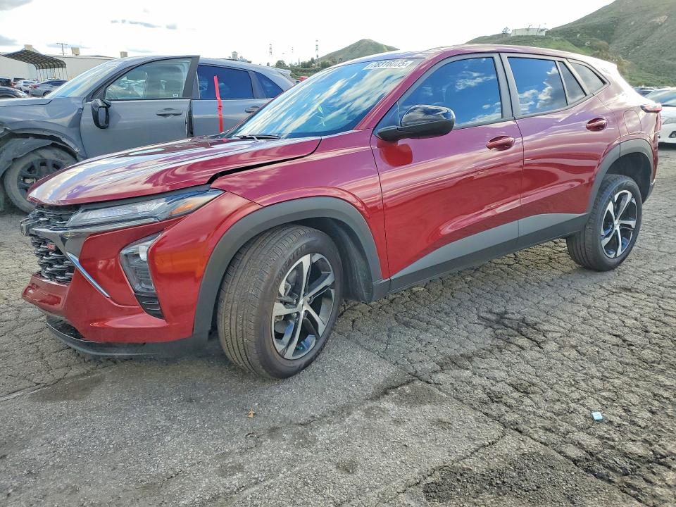 CHEVROLET TRAX 2025 with VIN KL77LGEP8SC290717 - Photo from auction