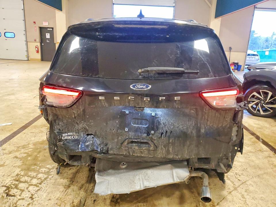 Photo 6 from auction – 2020 FORD ESCAPE with VIN 1FMCU9H61LUB26634
