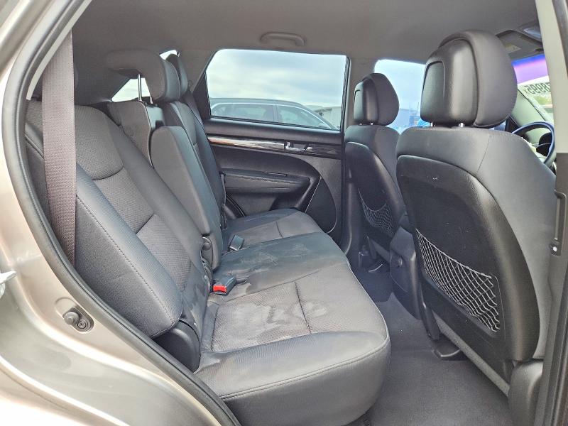 Photo 11 from auction – 2011 KIA SORENTO with VIN 5XYKT3A13BG183285