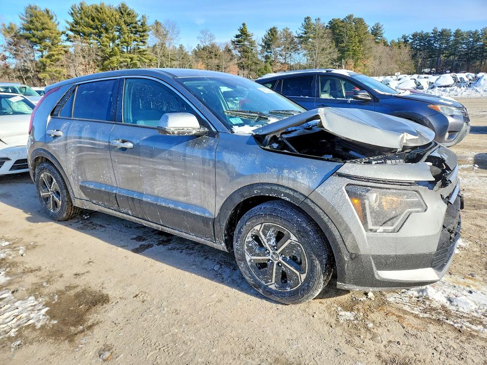 Photo 4 from auction – 2023 KIA NIRO with VIN KNDCP3LE9P5064892
