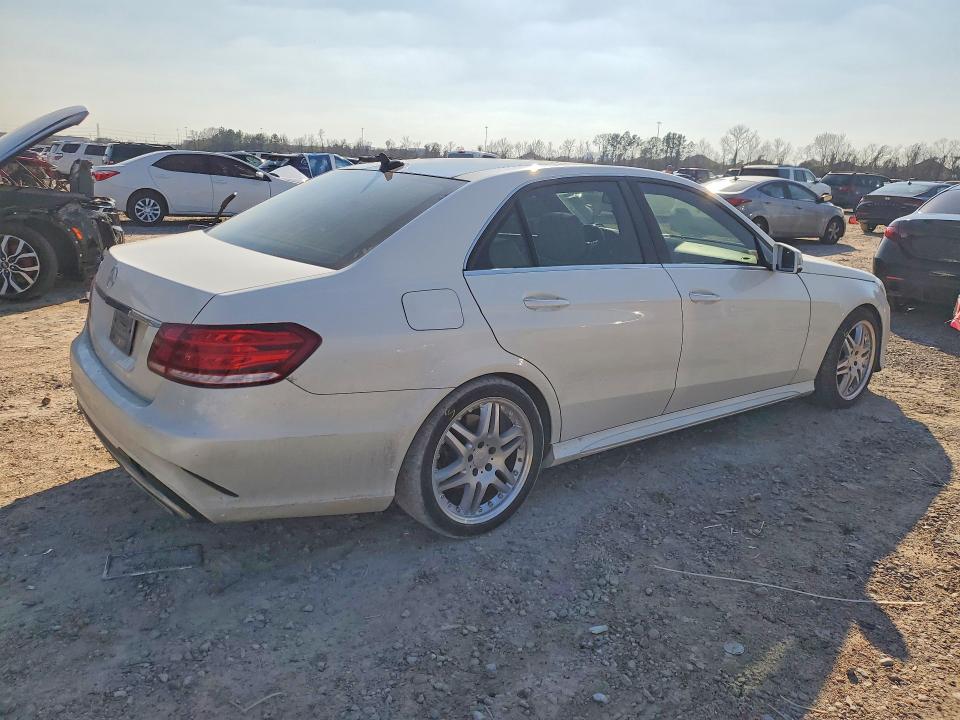 Photo 3 from auction – 2014 MERCEDES-BENZ E with VIN WDDHF5KB9EA850245
