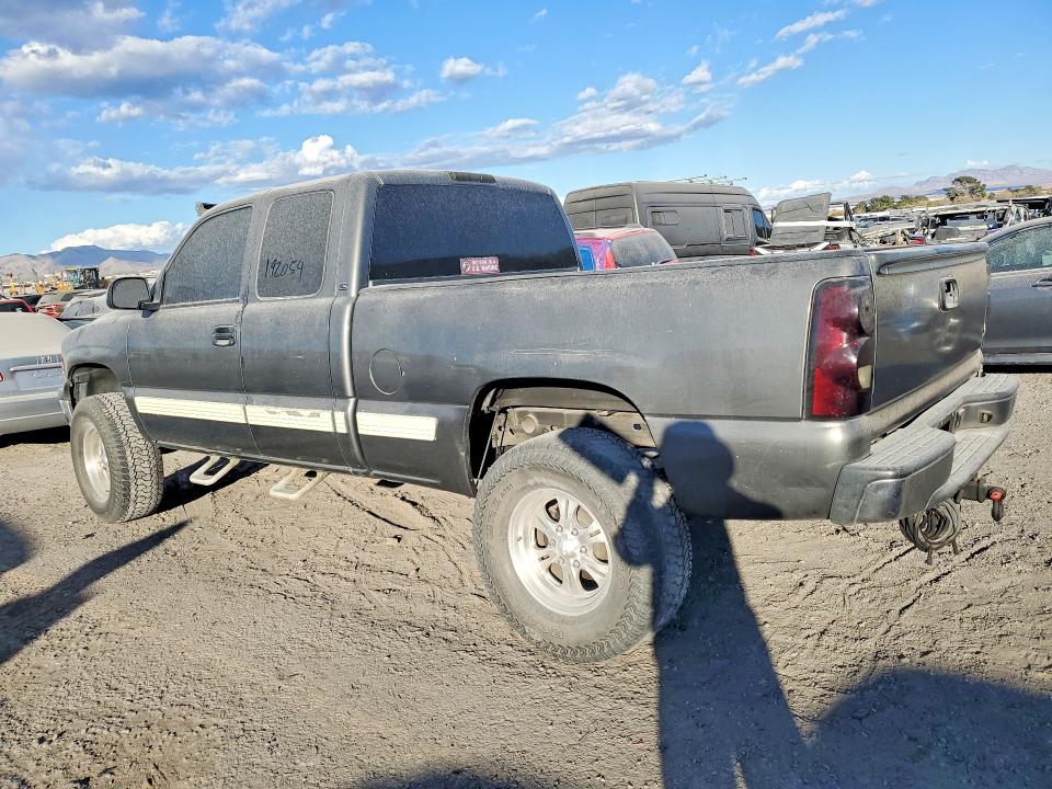 Photo 2 from auction – 2001 CHEVROLET SILVERADO with VIN 2GCEC19V111331208