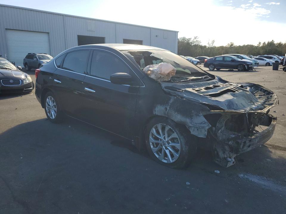 Photo 4 from auction – 2017 NISSAN SENTRA S with VIN 3N1AB7AP2HY361687