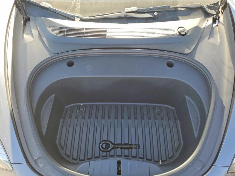 Photo 11 from auction – 2022 TESLA MODEL 3 with VIN 5YJ3E1EA2NF352804