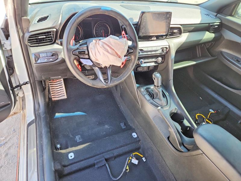 Photo 8 from auction – 2022 HYUNDAI VELOSTER N with VIN KMHT36AH6NU014699