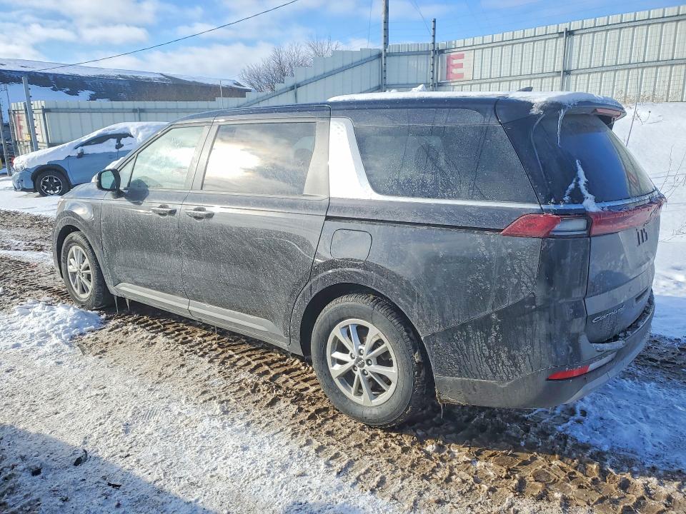 Photo 2 from auction – 2022 KIA CARNIVAL with VIN KNDNB4H36N6126888