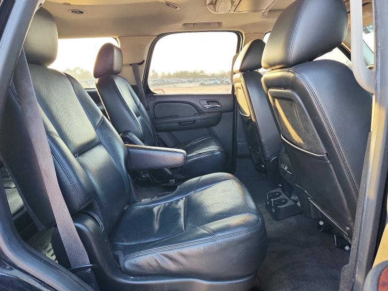 Photo 11 from auction – 2011 CHEVROLET TAHOE with VIN 1GNSKCE01BR209198