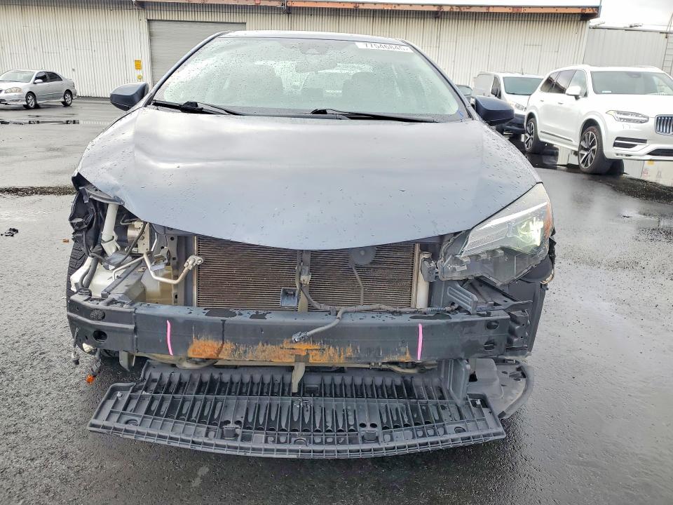 Photo 5 from auction – 2018 TOYOTA COROLLA with VIN 5YFBURHE9JP771016