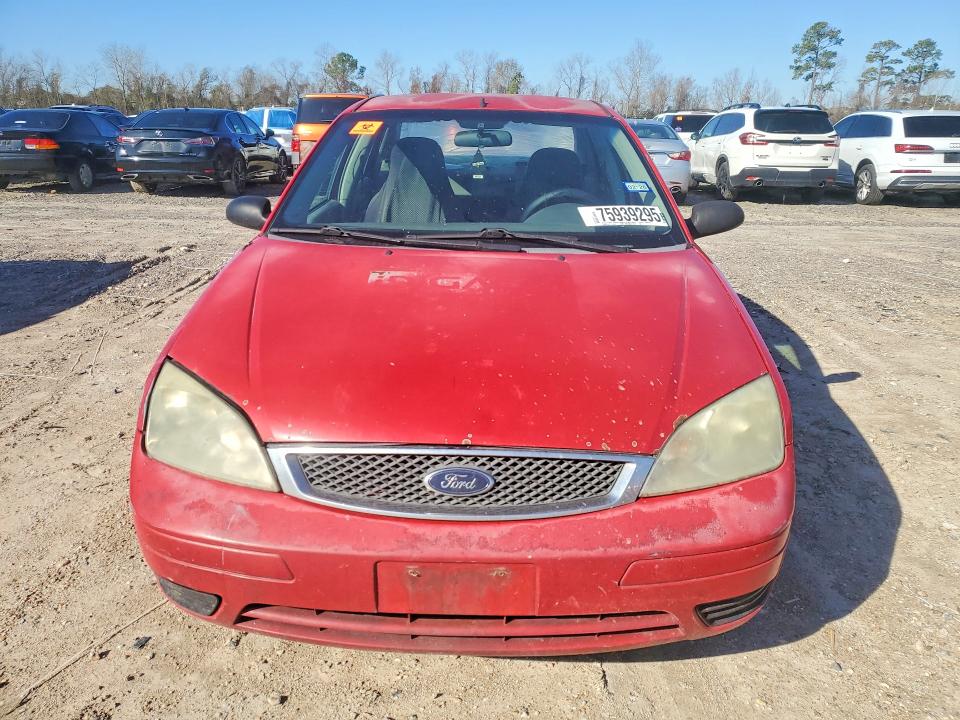 Photo 5 from auction – 2005 FORD FOCUS with VIN 1FAFP34N05W163819